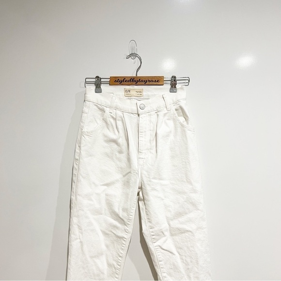 Current/Elliott Arroyo High Rise Pleated Jean in White - Picture 5 of 13